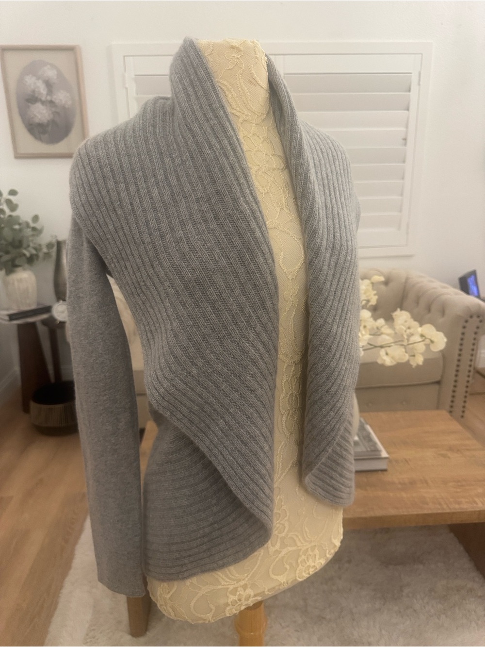 Cozy Open-Front Gray Ribbed Women's Cashmere Sweater